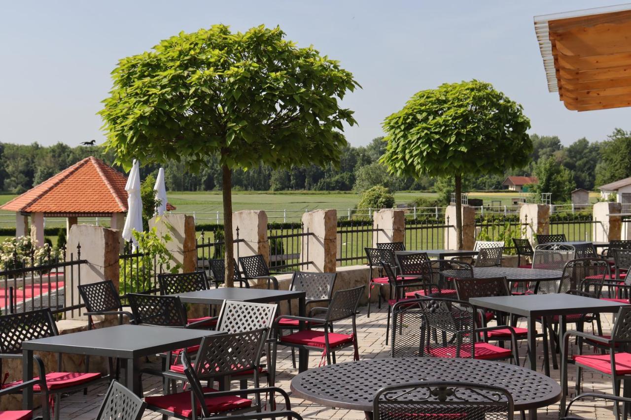 Отель Landsteakhaus Marxheim Экстерьер фото